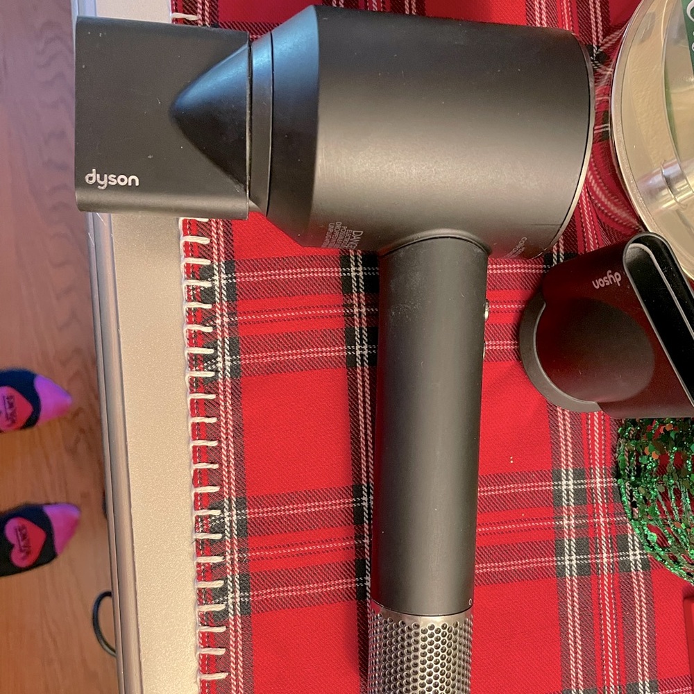 Dyson Supersonic Blowdryer